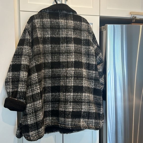 Joe Fresh Sherpa Teddy Fleece Black and White Checkered Shacket Coat Size 3X - Picture 11 of 15